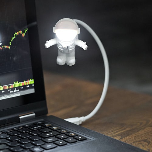 E-shop USB lampa astronaut