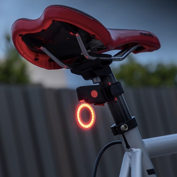 E-shop Zadné LED svetlo na bicykel Biklium